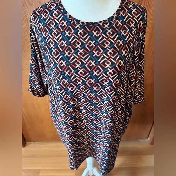 NWT Lularoe Irma Shirt XXS High Low Tunic T-shirt Oversize Black Blue Red - Picture 10 of 16